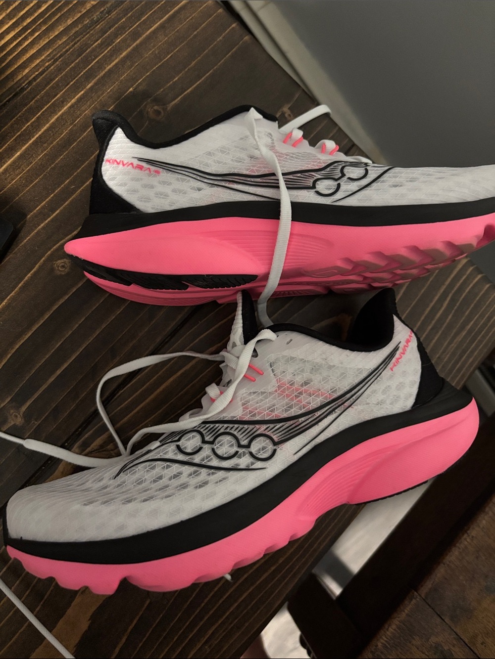 Saucony White Pink Women's Running Shoes with Black Accents - Picture 2 of 2